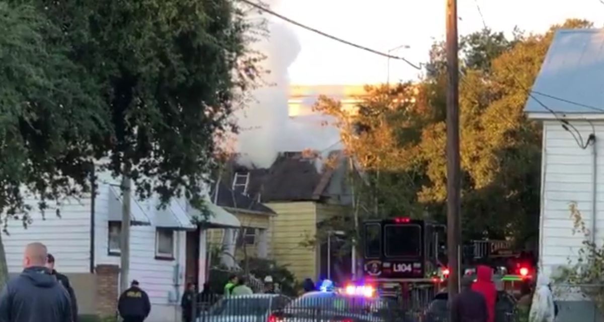 One dead after house fire in downtown Charleston