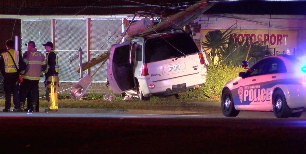 Car crashes into power pole in North Charleston 