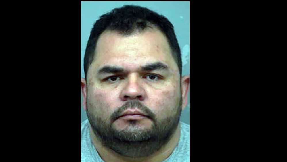 Man charged in 2 Greenville kidnappings, robberies; female accomplices remain on loose, deputies say    