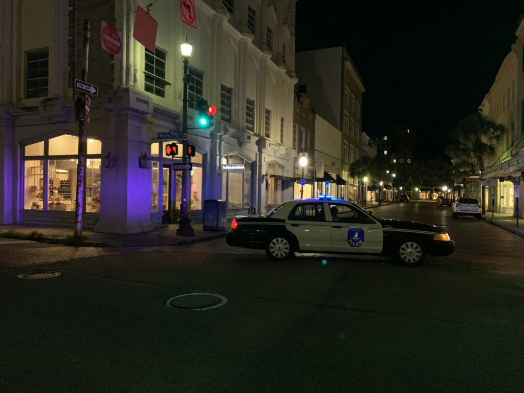 Crews are responding to a gas leak in Downtown Charleston. CharlestonPD has roads blocked at ArchdaleMarket Street and KingWentworth Street
