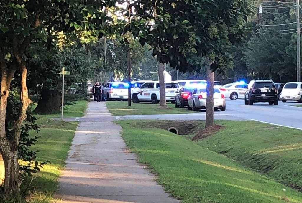 BCSDHanahan High School on 2-hour delay after threat made toward campus