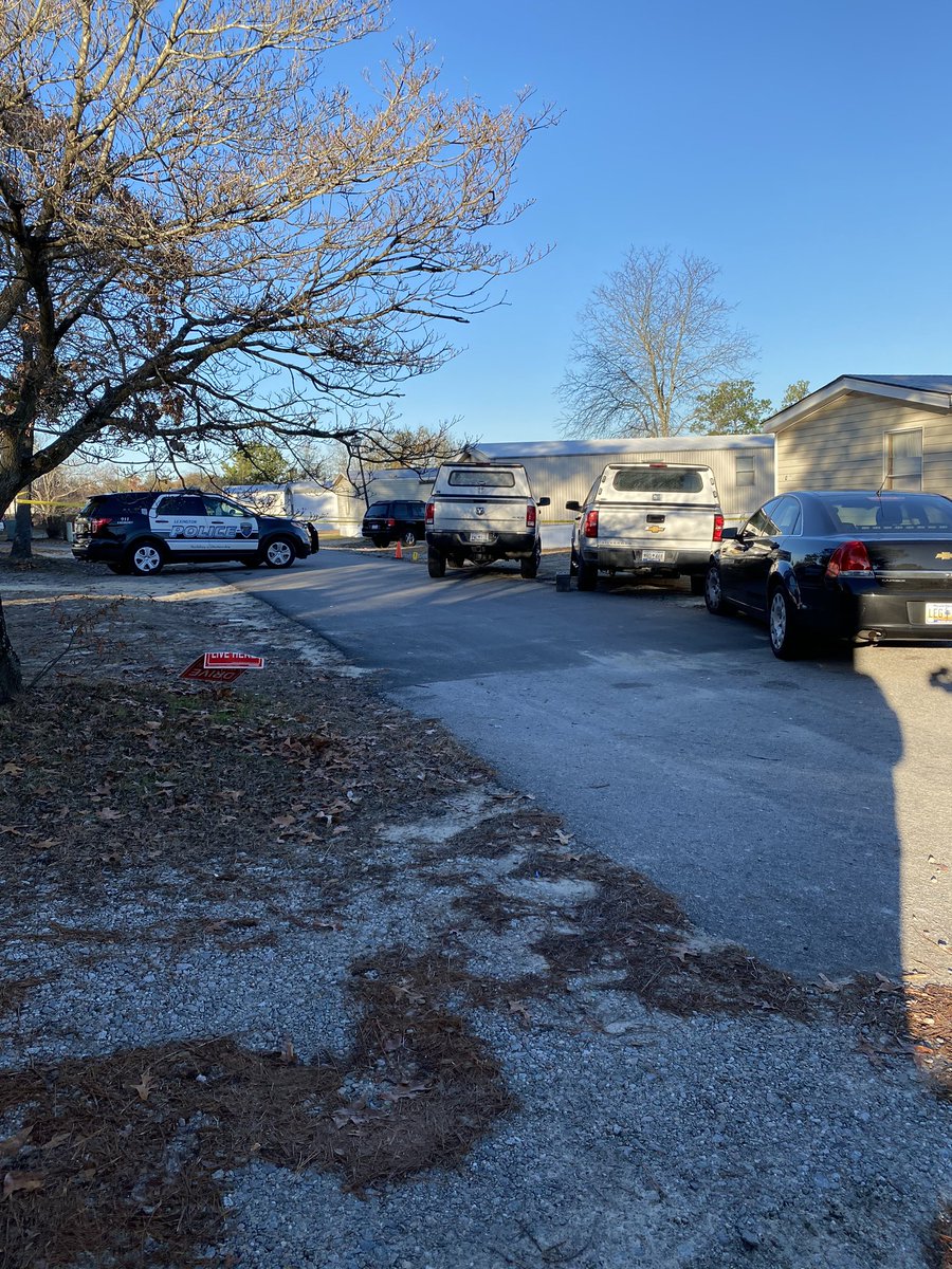 Around midnight multiple shots fired at Hickory Hill Mobile Park, one man shot.  LexingtonPD say the suspect was found shot in Columbia by ColumbiaPDSC on Beltline Blvd. Both men have non-life threatening injuries 