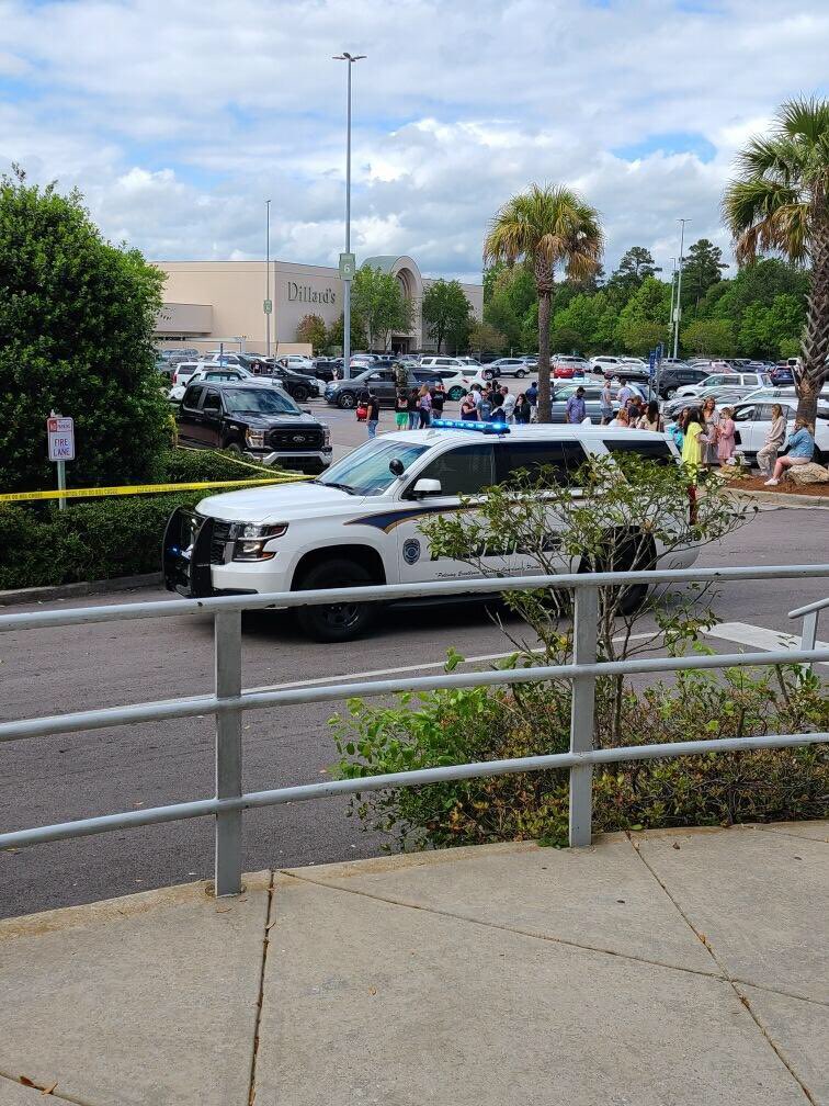 Ten people reported shot at shopping mall in SouthCarolina