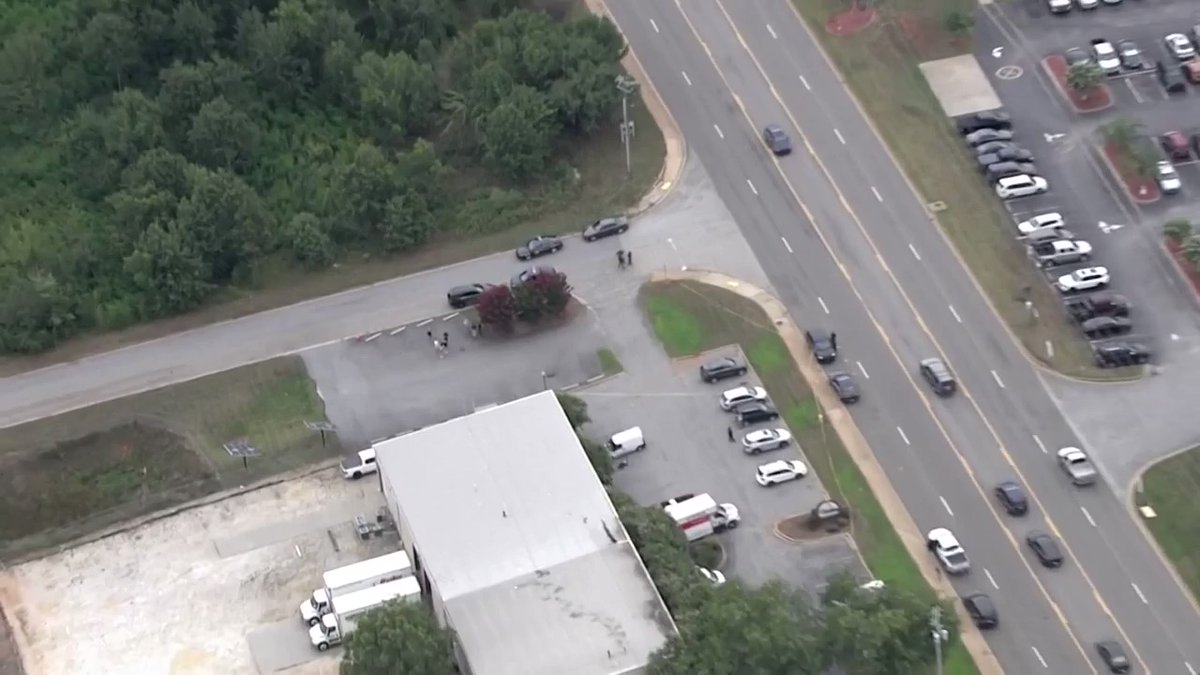 Shooting investigation where at least two people are injured in Greenville County. Sky 4 flew over the scene where there was a heavy law enforcement and first responder presence.