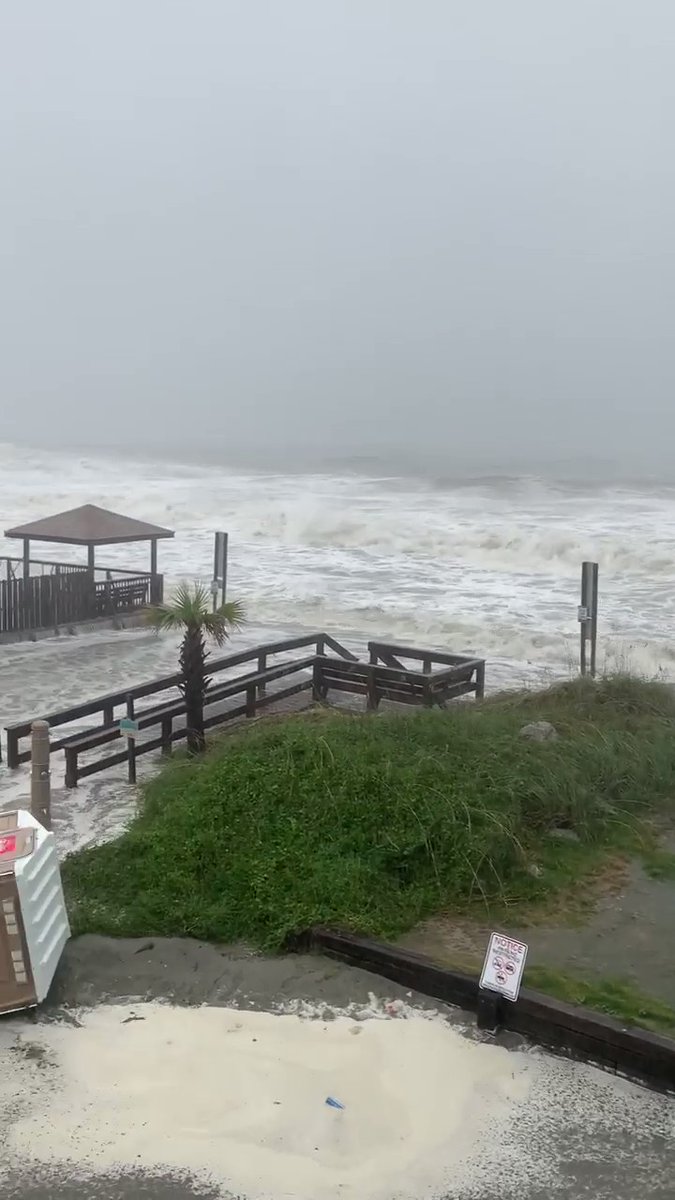 Storm surge from Ian continues to worsen in Garden City Beach, South Carolina