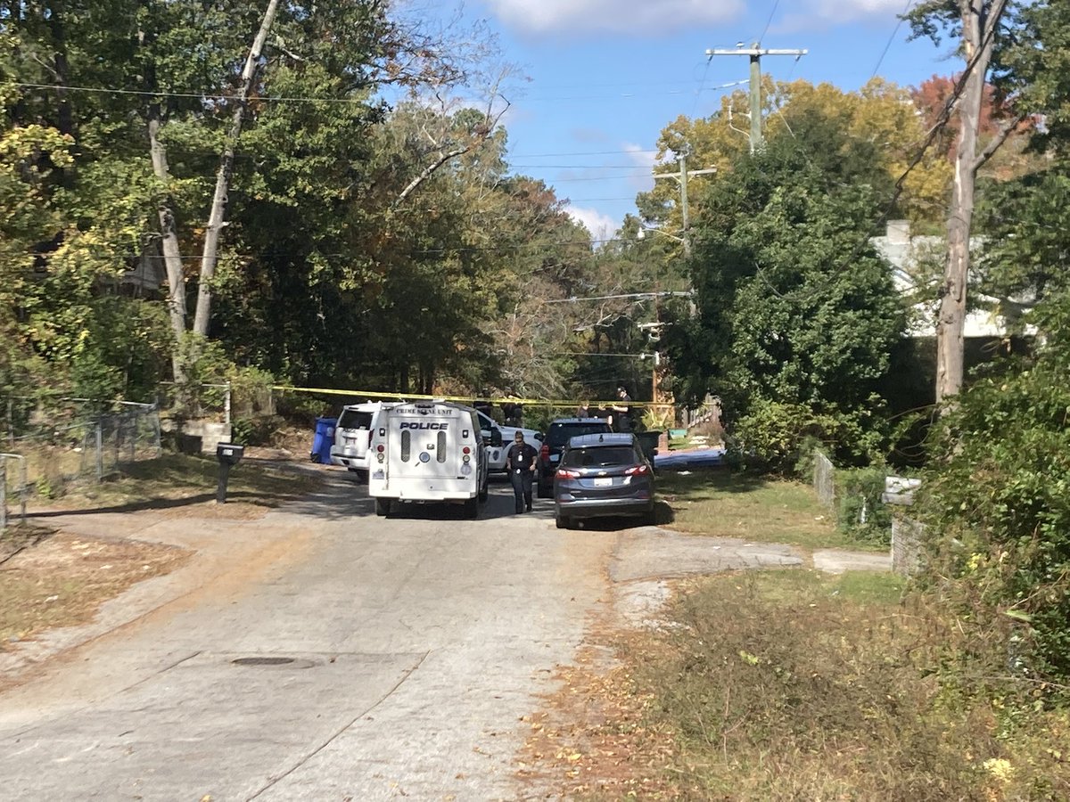 The Columbia Police Department are investigating an overnight deadly shooting. Police say a man died at the 1300 block of Sycamore Avenue