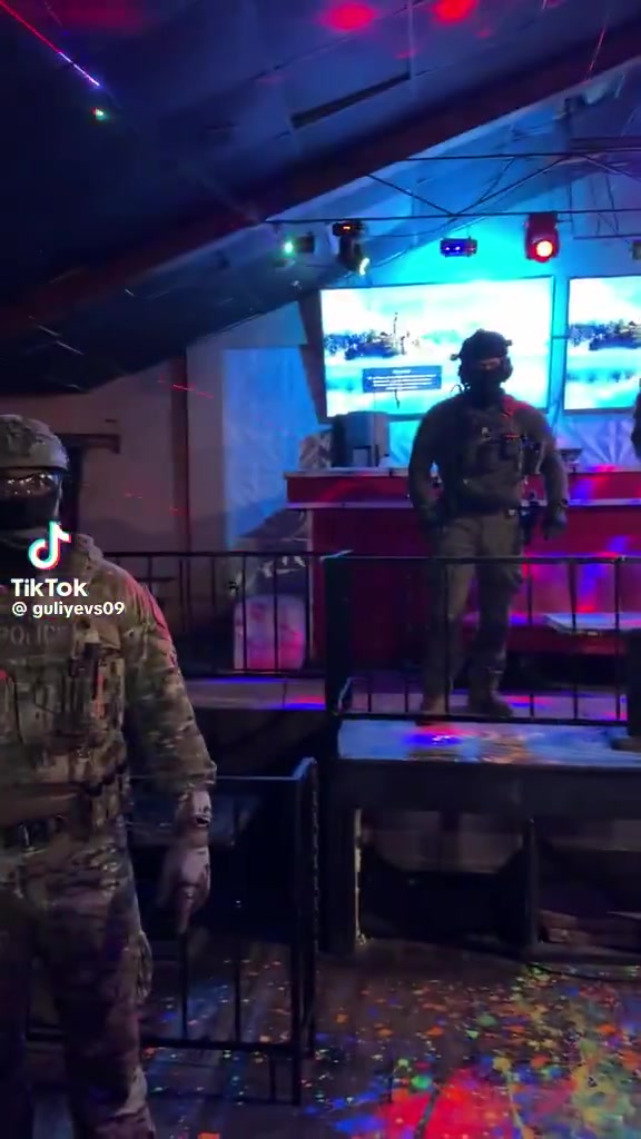 ICE has just raided a restaurant and bar in Charleston,South Carolina 