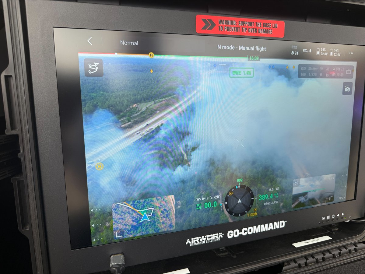 Large brush fire spreads across I-520, officials on scene: